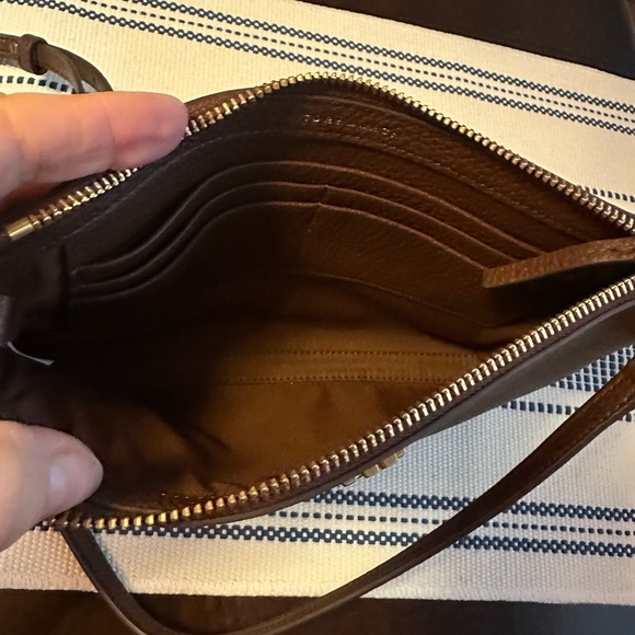 NWOT Tory Burch Mercer Chocolate Pebbled Leather Crossbody Bag - Picture 3 of 6